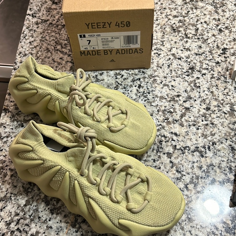 Yeezy 450 worn once
